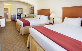 Holiday Inn Express Hotel & Suites Zapata By Ihg